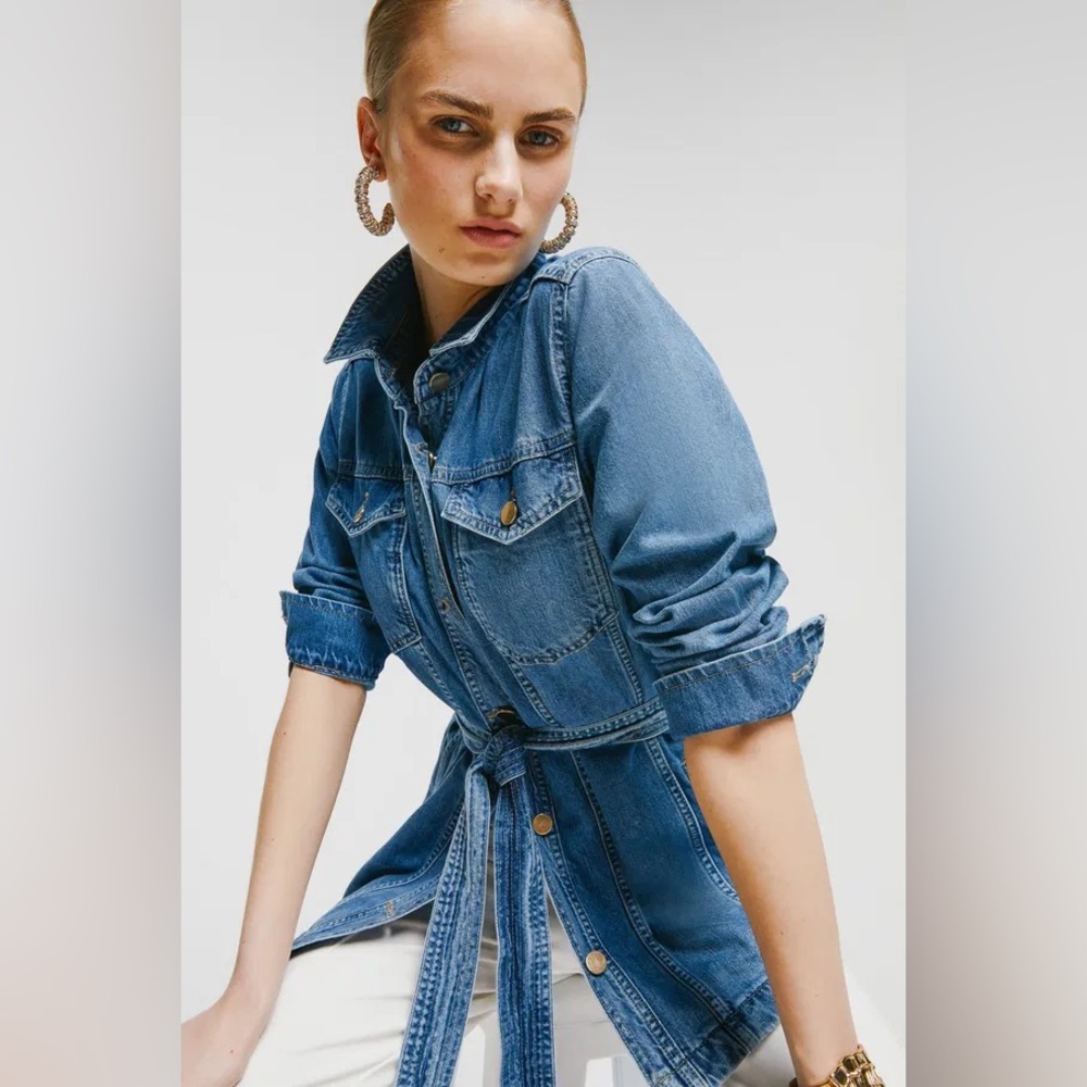 Karen Millen Belted Denim Medium Blue, Gold Buttons Jacket Size 6 EUC